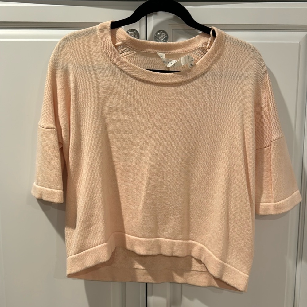GUC lululemon pale pink knit top size 6